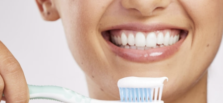Cara Memutihkan Gigi Secara Alami dengan Aman dan Mudah